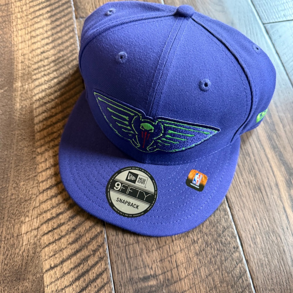 New Era NWT 9FIFTY NBA New Orleans Pelicans City Edition Purple Snapback Hat Cap